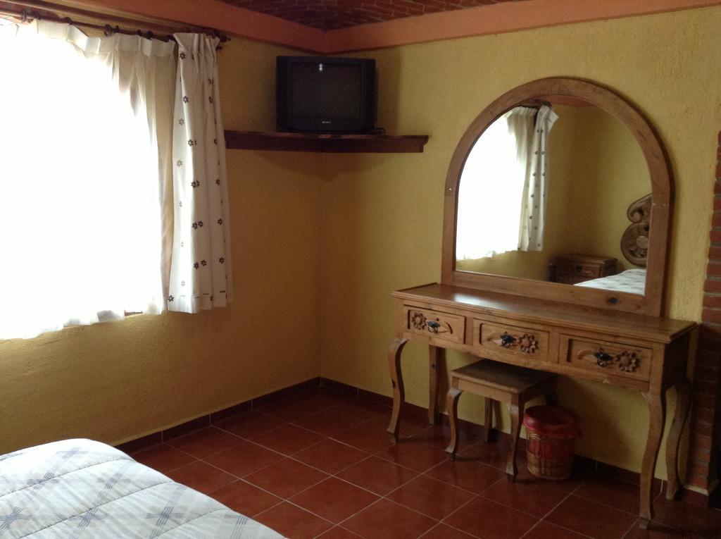Hotel La Herradura Tecozautla Pokoj fotografie